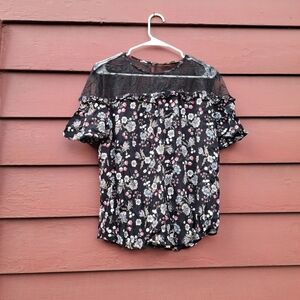 Floral & lace blouse